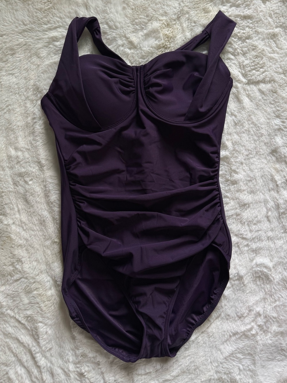 NWOT Lands’ End Underwire Blackberry One-Piece Slendersuit Swimsuit
